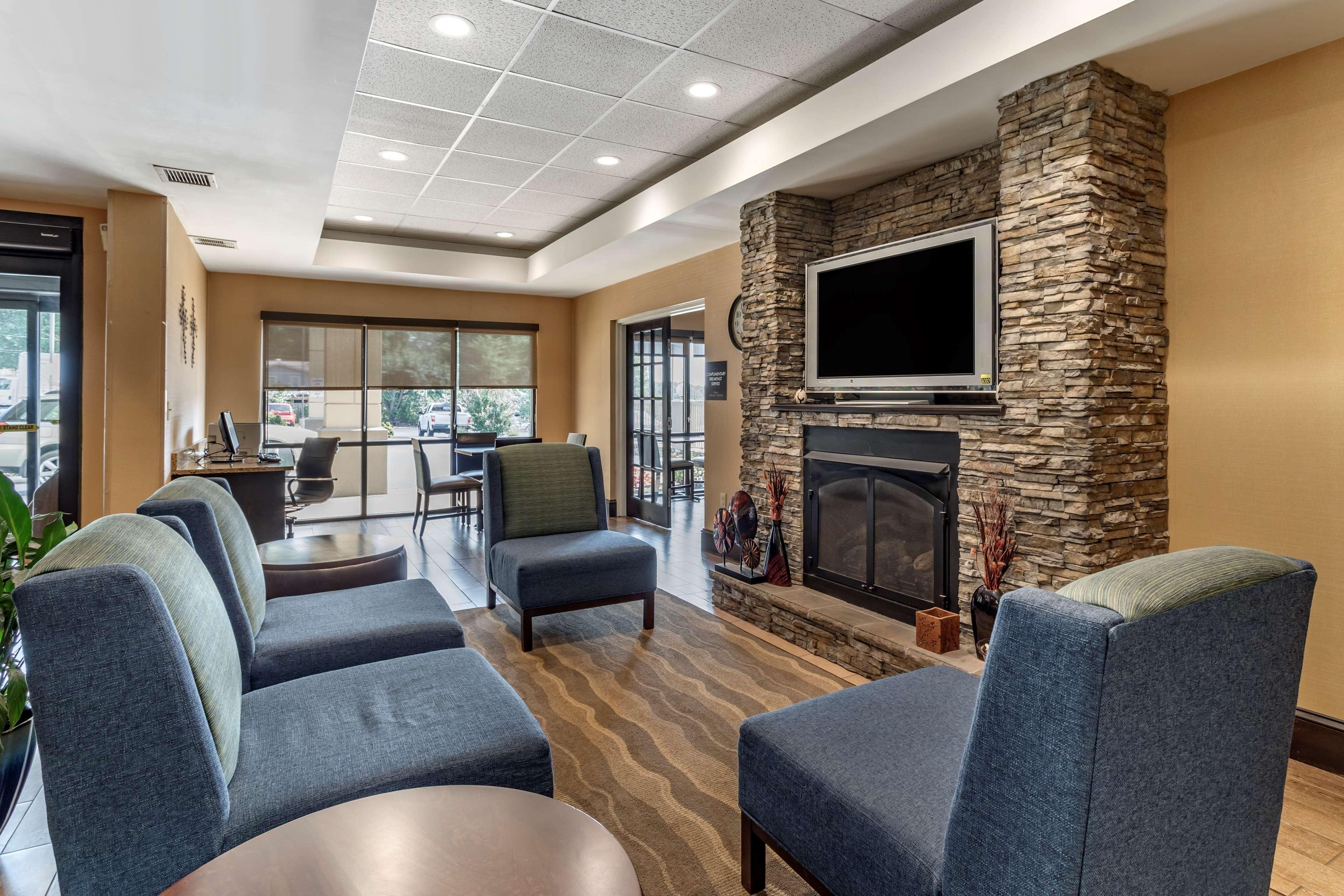 Comfort Inn Biltmore West Ашвил Екстериор снимка